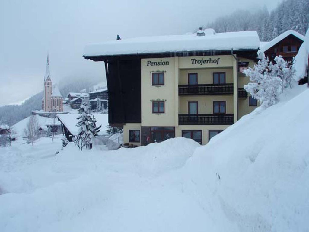 Guest house Trojerhof 3*